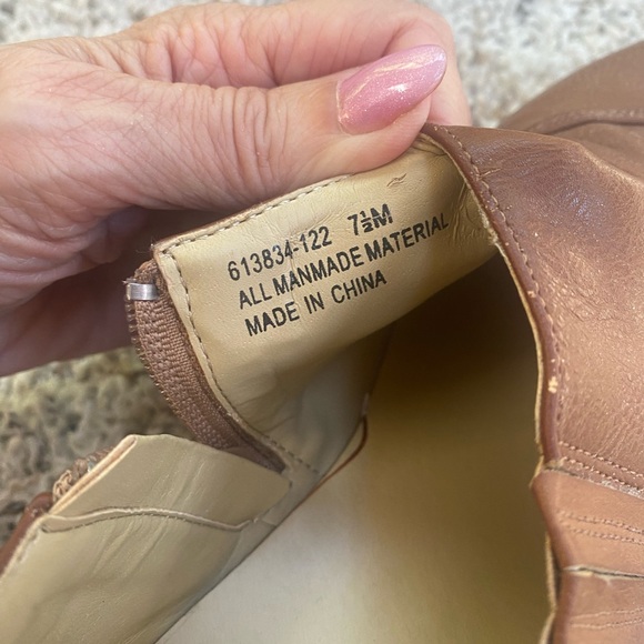 Comfortable low cut bootie size 7.5 - Picture 6 of 7